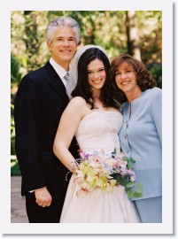 14_2613-156-8 * Jessica and her parents, Jeff and Valerie Seymour * 1654 x 2310 * (1.06MB)