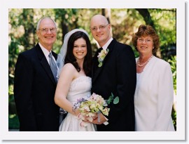 21_2613-179-31 * Kalani and Jessica with his parents, George and Sandi Patterson * 2270 x 1659 * (993KB)