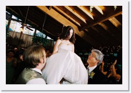 48_2619-360-6 * Jessica is raised during the hora * 2376 x 1623 * (555KB)