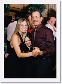 52h_2623-515-15 * Greg Seymour with his daughters, Lauren and Jennifer * 1185 x 1656 * (398KB)